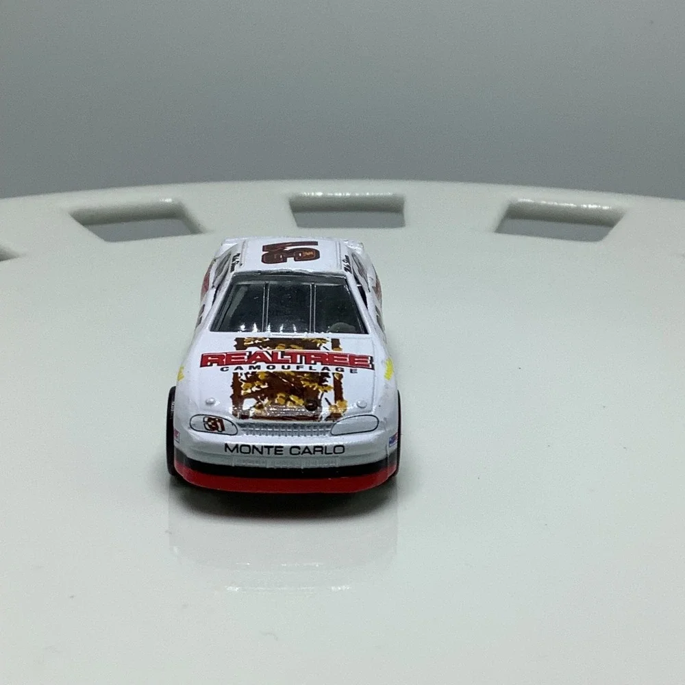 1996 Racing Champions NASCAR Winston Cup 1:64 Mike Skinner #31 Realtree‎ - LOOSE
